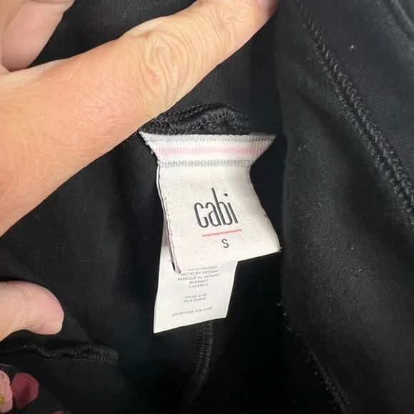 Cabi Printed Lean Legging #4142 Black Flower Burst size small - Picture 4 of 9